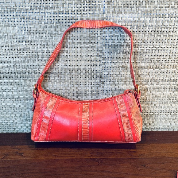 🌟2xHP🌟VTG 2000s Orange Faux Leather Studded Baguette Bag & Wallet Nine West - Picture 9 of 13